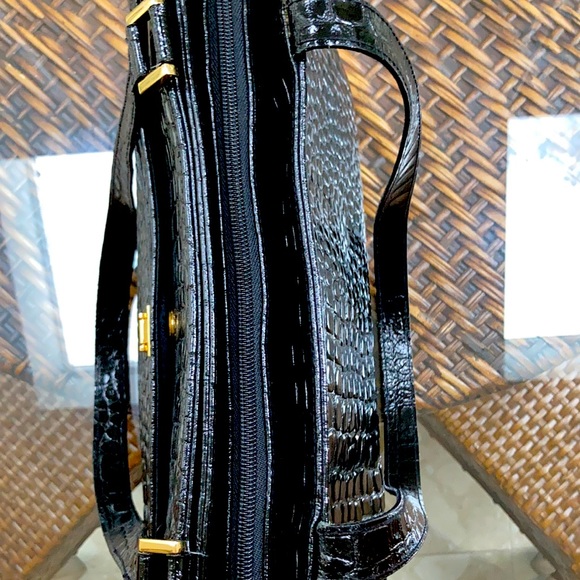 Lord and Taylor vegan snake skin patent leather bag - Picture 3 of 5